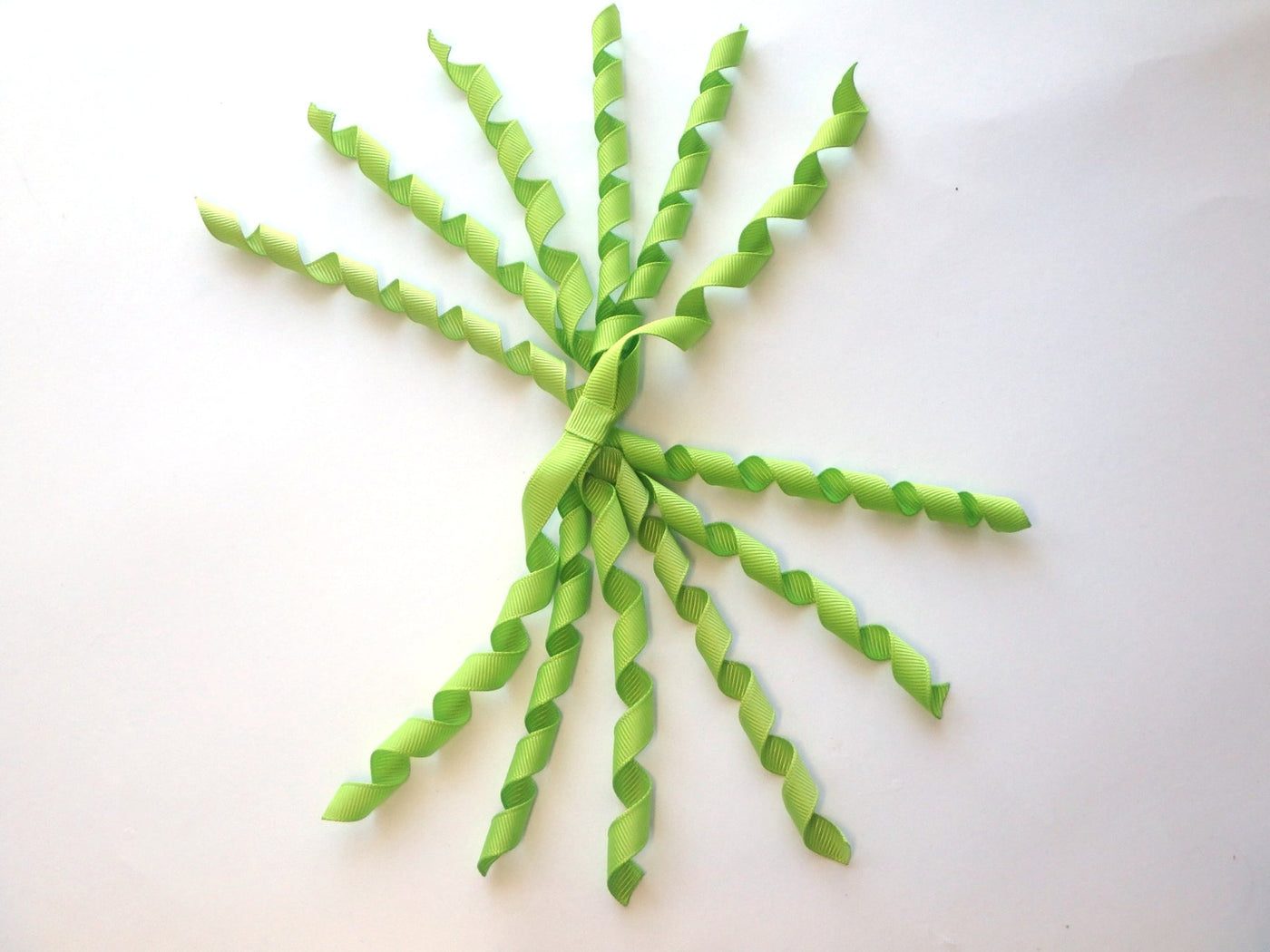 Korker Apple Green-Mad About Bows